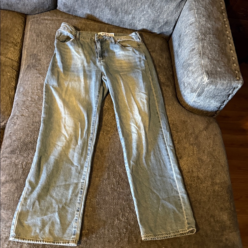 Women’s Light Blue Jeans